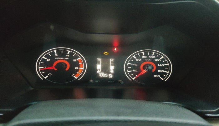 2016 Mahindra Kuv100 K4 5 STR, Petrol, Manual, 1,00,515 km, interior