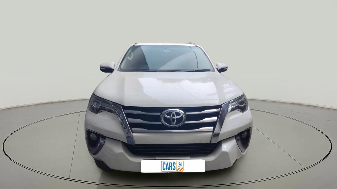 2017 Toyota Fortuner 2.8 4X2 AT, Diesel, Automatic, 88,880 km, exterior