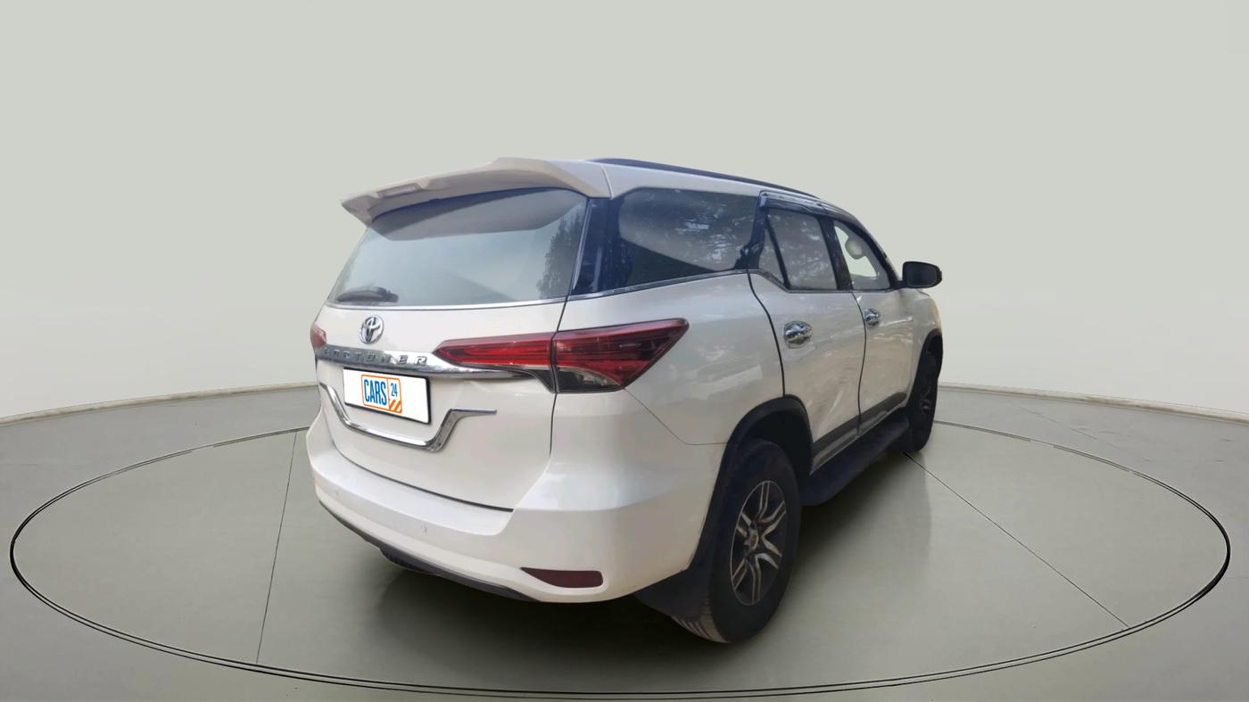 2017 Toyota Fortuner 2.8 4X2 AT, Diesel, Automatic, 88,880 km, exterior