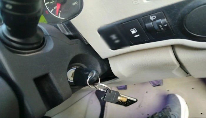 2018 Mahindra Scorpio S3, Diesel, Manual, 45,406 km, interior