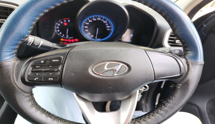 2020 Hyundai VENUE S 1.2, Petrol, Manual, 22,532 km, interior