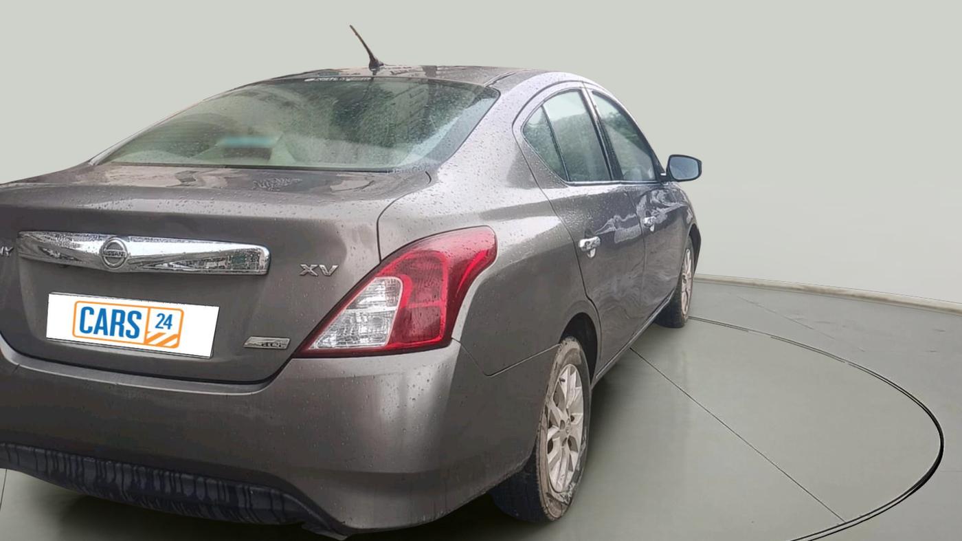 2015 Nissan Sunny XV DIESEL, Diesel, Manual, 1,39,205 km, exterior