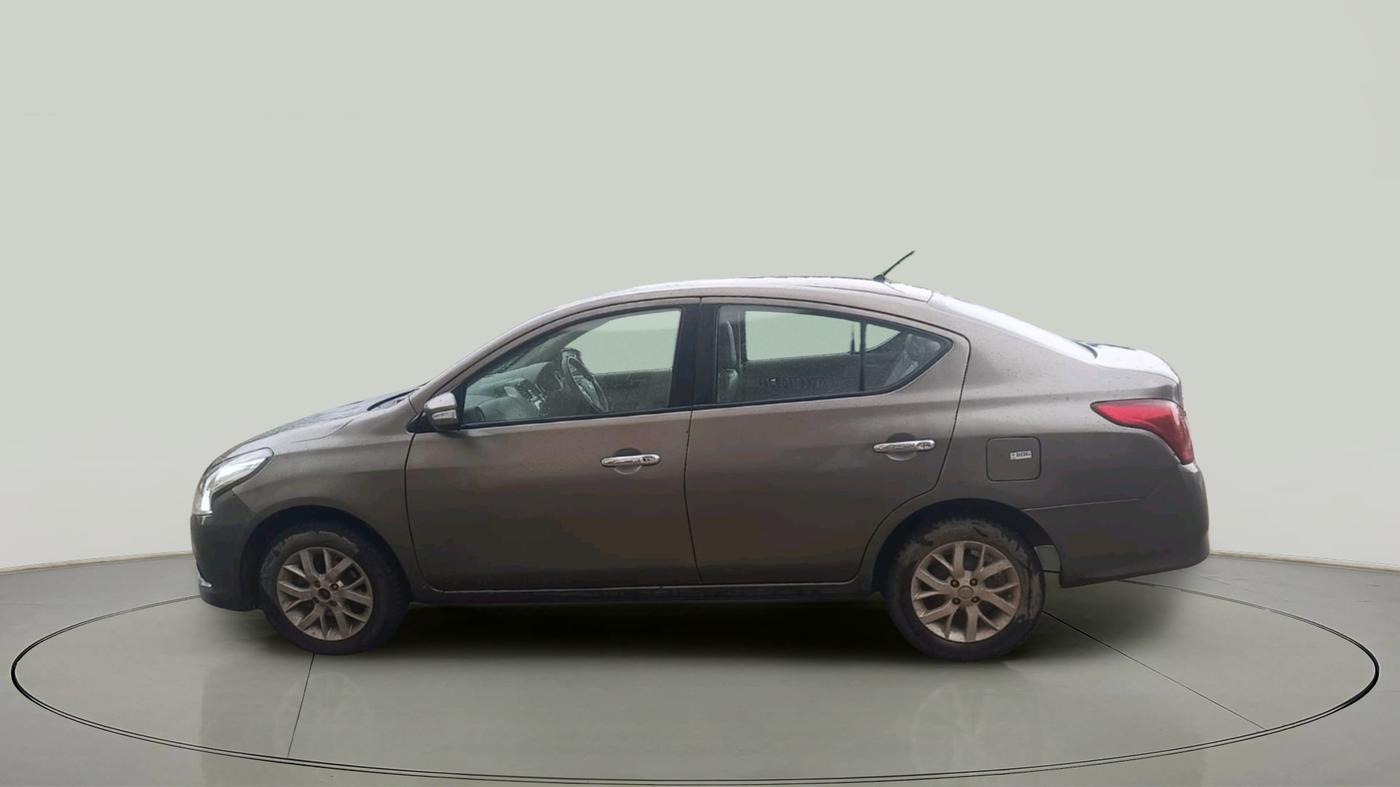 2015 Nissan Sunny XV DIESEL, Diesel, Manual, 1,39,205 km, exterior