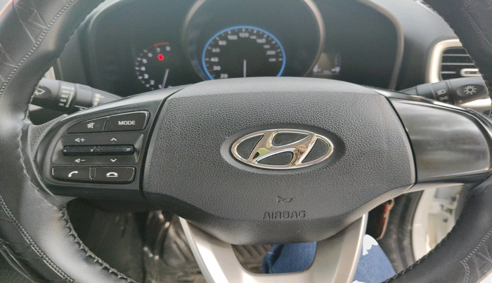 2022 Hyundai VENUE S 1.2, Petrol, Manual, 28,003 km, interior