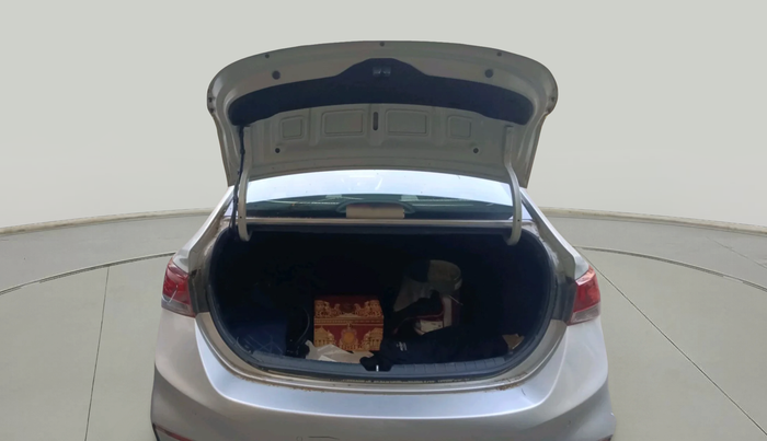 2017 Hyundai Verna 1.6 VTVT SX, Petrol, Manual, 92,883 km, exterior