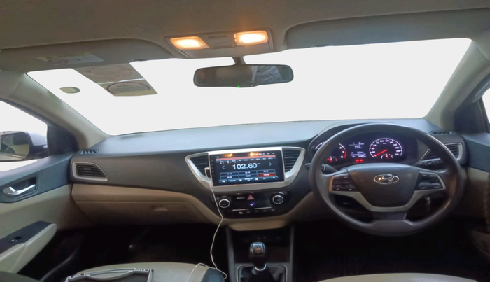 2017 Hyundai Verna 1.6 VTVT SX, Petrol, Manual, 92,883 km, interior