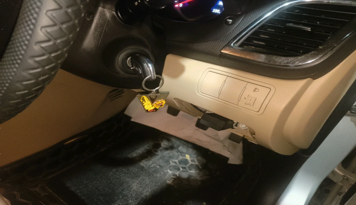 2016 Hyundai Verna 1.6 VTVT SX, Petrol, Manual, 89,177 km, interior