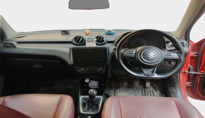 2018 Maruti Swift LXI, CNG, Manual, 66,375 km, interior