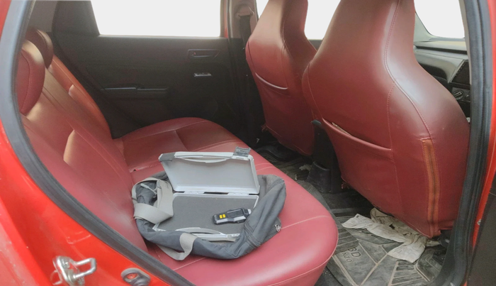 2018 Maruti Swift LXI, CNG, Manual, 66,375 km, interior