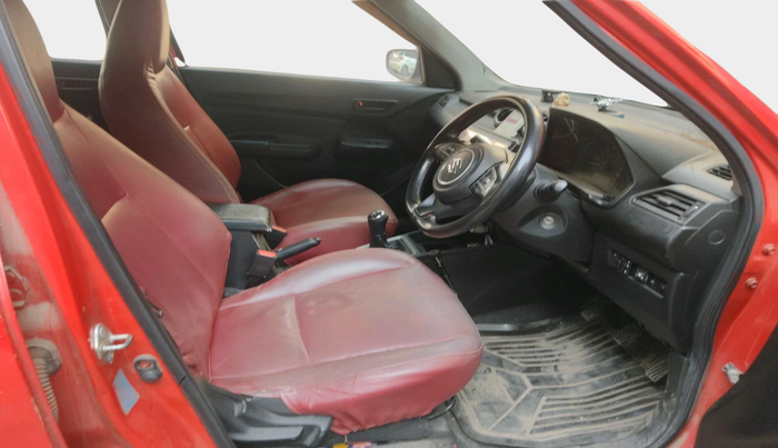 2018 Maruti Swift LXI, CNG, Manual, 66,375 km, interior