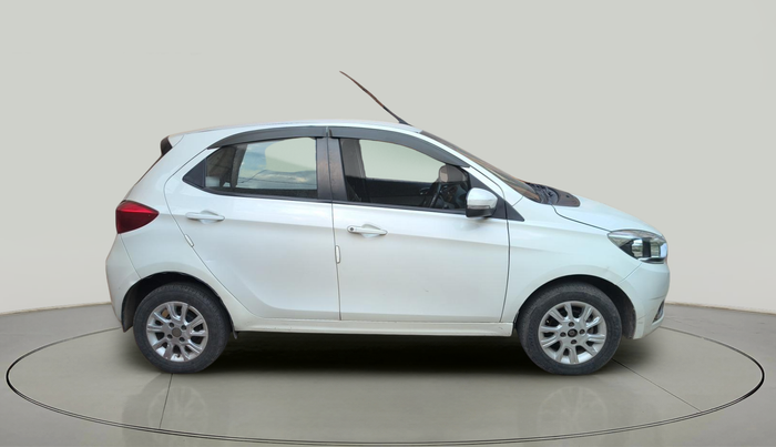 2018 Tata Tiago XZ PETROL, Petrol, Manual, 1,69,337 km, exterior