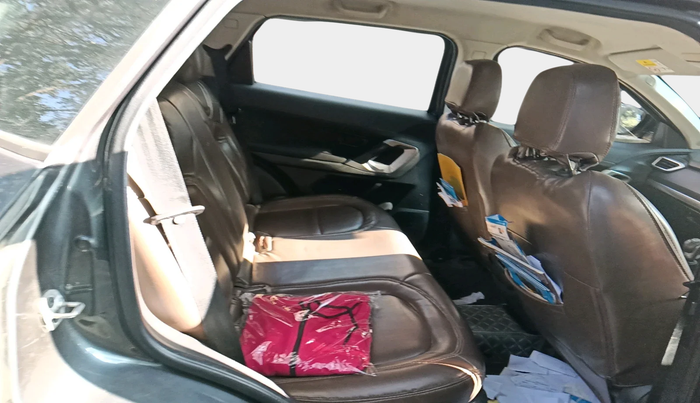 2019 Tata Harrier XM 2.0L KRYOTEC, Diesel, Manual, 1,46,525 km, interior