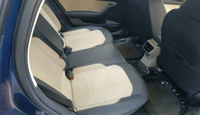 2023 Skoda SLAVIA STYLE 1.0L TSI AT, Petrol, Automatic, 10,567 km, interior