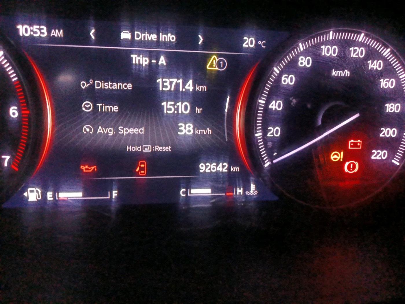 2022 Mahindra XUV700 MX P MT 5 STR, Petrol, Manual, 92,642 km, interior