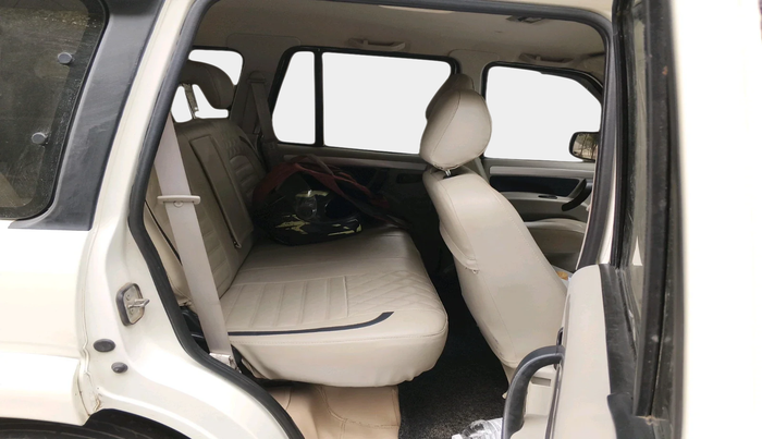 2022 Mahindra Scorpio S11 2WD, Diesel, Manual, 1,01,751 km, interior