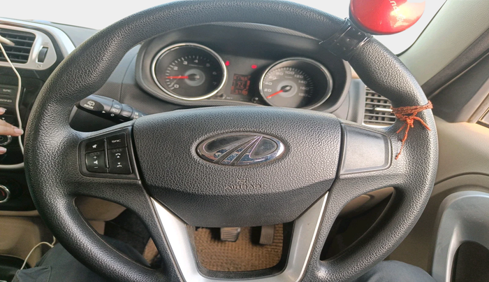 2016 Mahindra TUV300 T8, Diesel, Manual, 57,199 km, interior