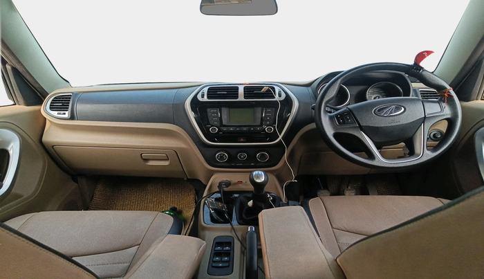 2016 Mahindra TUV300 T8, Diesel, Manual, 57,199 km, interior