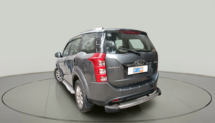 2017 Mahindra XUV500 W10 1.99, Diesel, Manual, 56,678 km, exterior