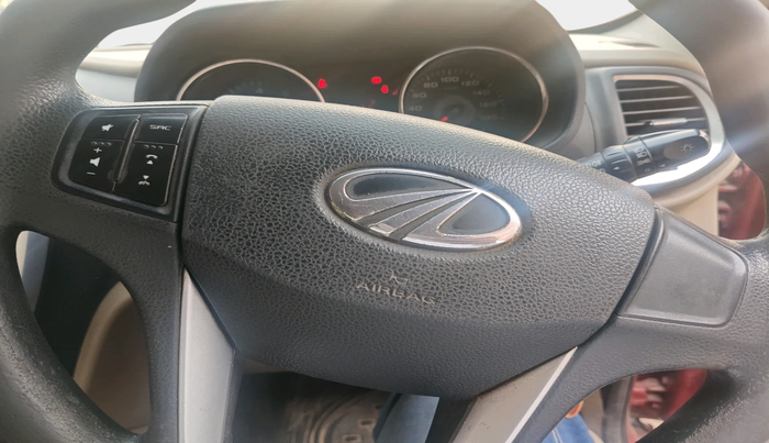 2017 Mahindra TUV300 T8 AMT, Diesel, Automatic, 1,30,476 km, interior