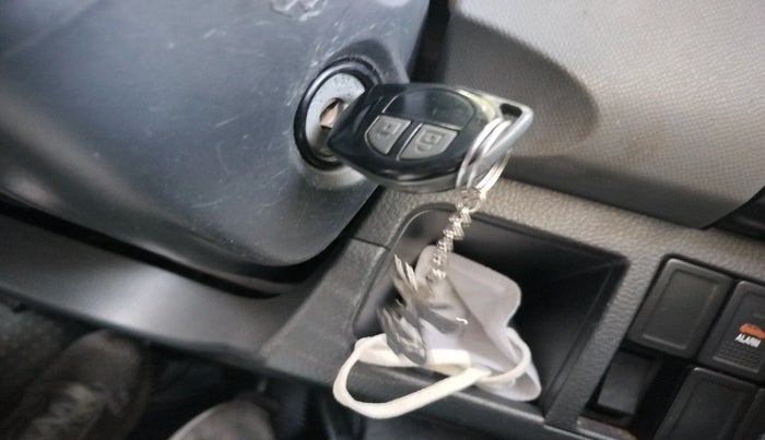 2012 Maruti Wagon R 1.0 VXI, Petrol, Manual, 72,742 km, interior