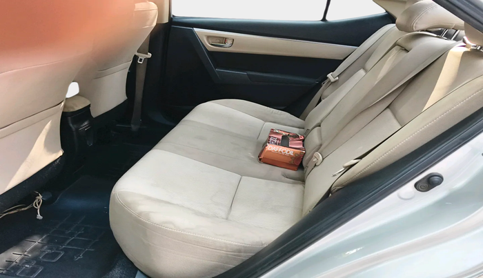 2016 Toyota Corolla Altis G CVT PETROL, Petrol, Automatic, 1,43,394 km, interior