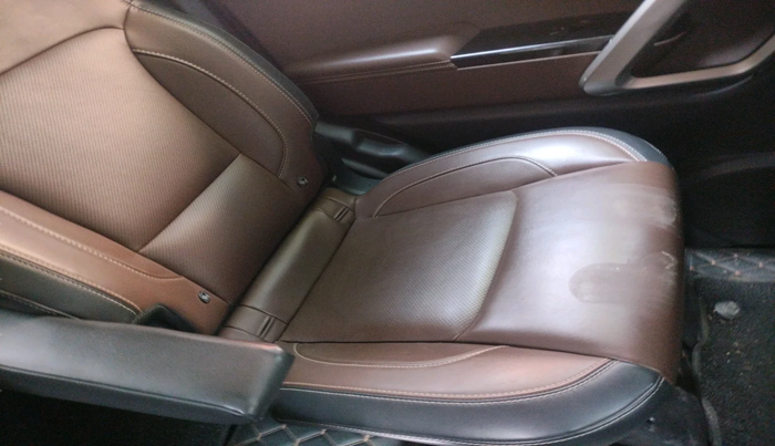 2023 Mahindra SCORPIO-N Z8 L PETROL AT 6 STR, Petrol, Automatic, 8,642 km, interior