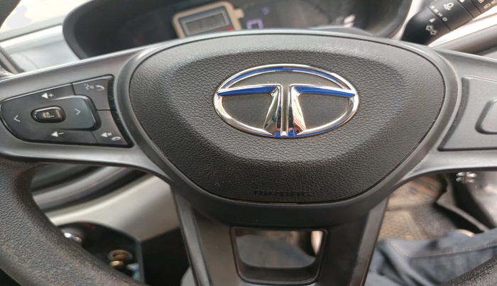 2024 Tata ALTROZ XM PLUS SUNROOF CNG, Petrol, Manual, 38,738 km, interior