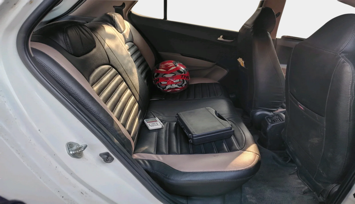 2016 Hyundai Grand i10 SPORTZ 1.2 KAPPA VTVT, Petrol, Manual, 88,536 km, interior