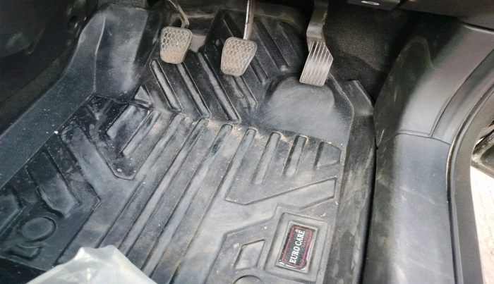 2025 Tata PUNCH PURE MT CNG, Petrol, Manual, 4,490 km, interior