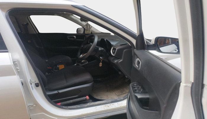 2022 Hyundai VENUE S 1.2, Petrol, Manual, 13,934 km, interior