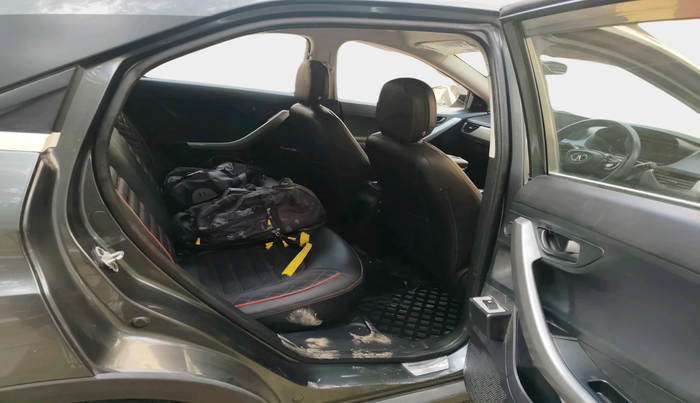 2022 Tata NEXON XE PETROL, Petrol, Manual, 35,516 km, interior