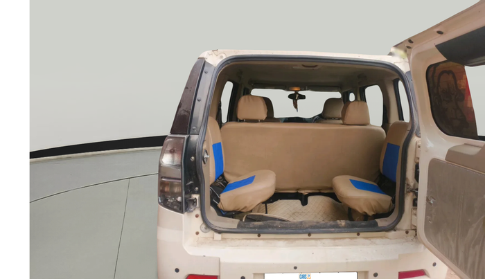 2019 Mahindra TUV300 T6 PLUS, Diesel, Manual, 33,098 km, exterior