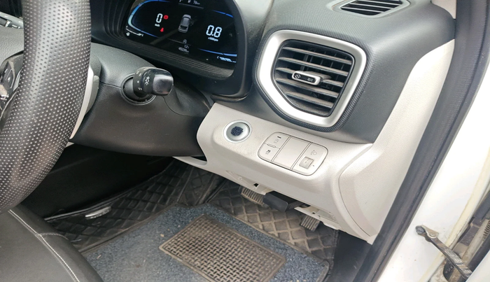 2023 Hyundai VENUE SX (O) 1.0 TURBO DCT, Petrol, Automatic, 45,239 km, interior