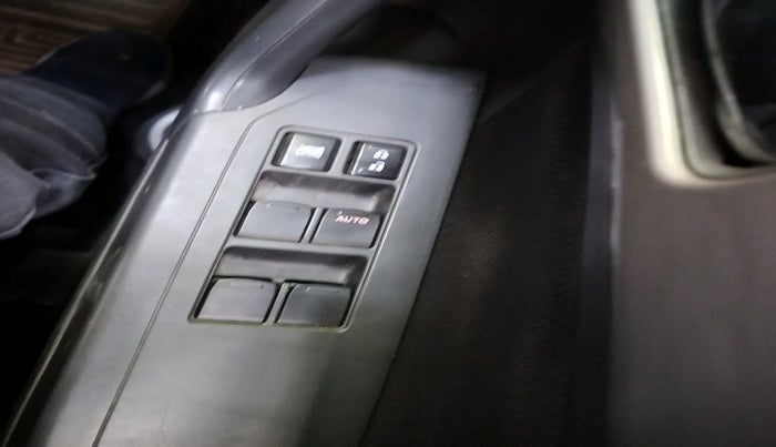 2016 Maruti Vitara Brezza ZDI PLUS, Diesel, Manual, 85,725 km, interior