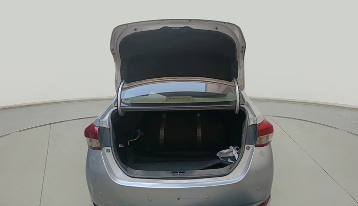 2019 Toyota YARIS J CVT, Petrol, Automatic, 75,119 km, exterior