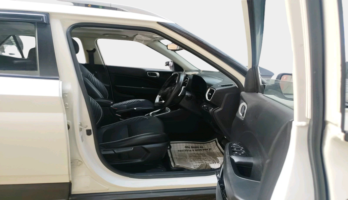 2021 Hyundai VENUE SX PLUS 1.0 TURBO DCT, Petrol, Automatic, 52,535 km, interior