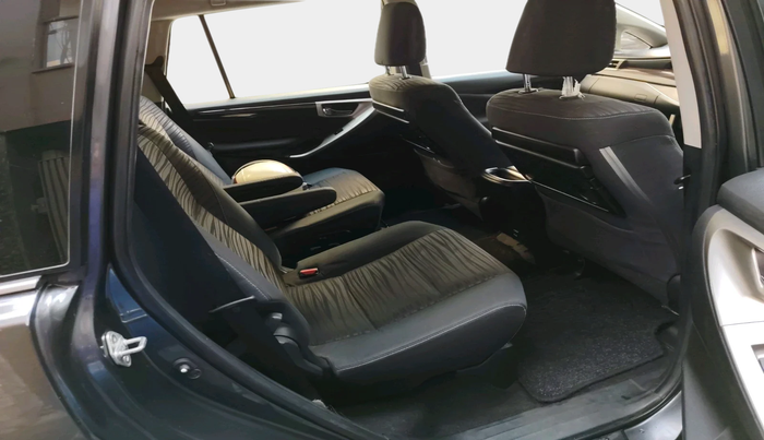 2016 Toyota Innova Crysta 2.7 VX 7 STR, Petrol, Manual, 36,389 km, interior