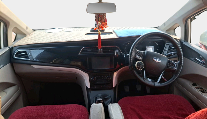 2018 Mahindra MARAZZO M8 7 STR, Diesel, Manual, 1,83,408 km, interior