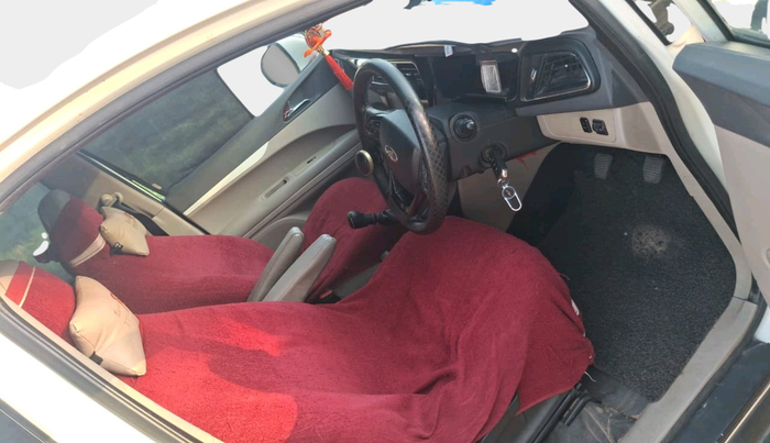 2018 Mahindra MARAZZO M8 7 STR, Diesel, Manual, 1,83,408 km, interior