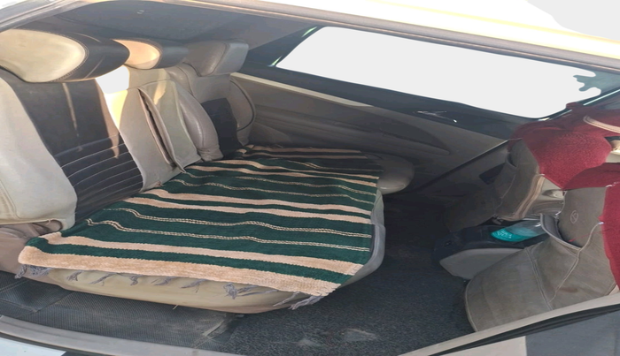 2018 Mahindra MARAZZO M8 7 STR, Diesel, Manual, 1,83,408 km, interior
