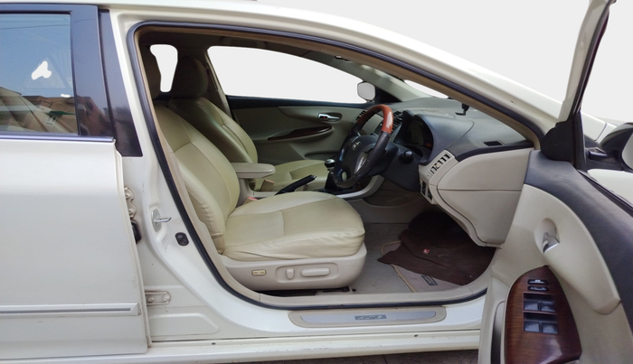 2011 Toyota Corolla Altis GL PETROL, Petrol, Manual, 96,460 km, interior