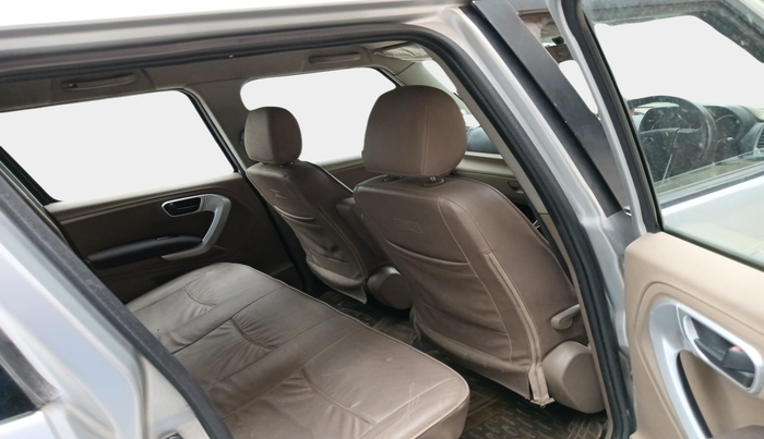 2015 Mahindra TUV300 T8, Diesel, Manual, 63,814 km, interior