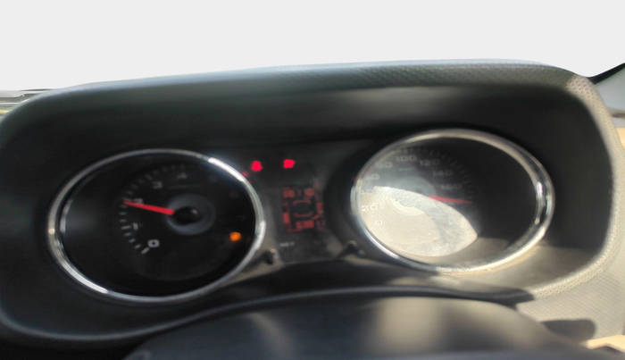 2015 Mahindra TUV300 T8, Diesel, Manual, 63,814 km, interior