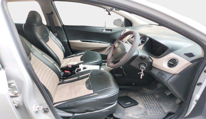 2017 Hyundai Grand i10 SPORTZ 1.2 KAPPA VTVT, Petrol, Manual, 26,009 km, interior