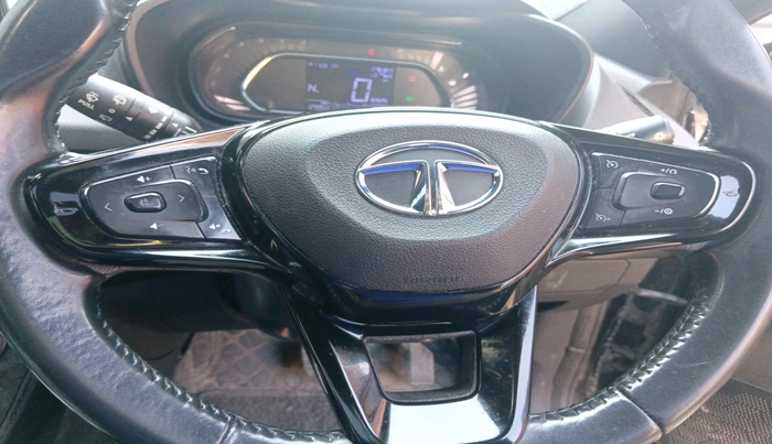 2022 Tata NEXON XZA PLUS DIESEL DARK EDITION, Diesel, Automatic, 1,29,956 km, interior