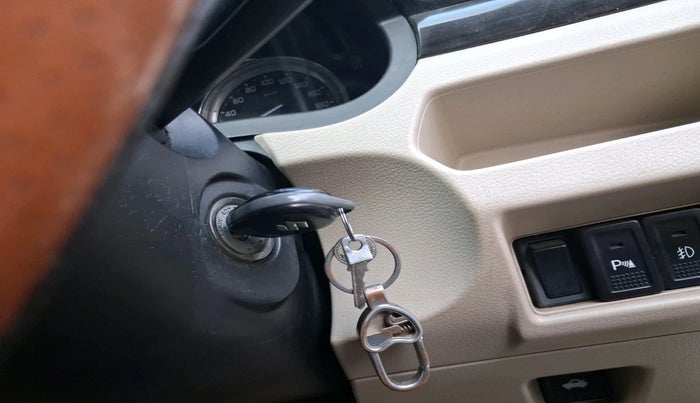 2016 Maruti Ciaz VXI+, Petrol, Manual, 1,49,686 km, interior