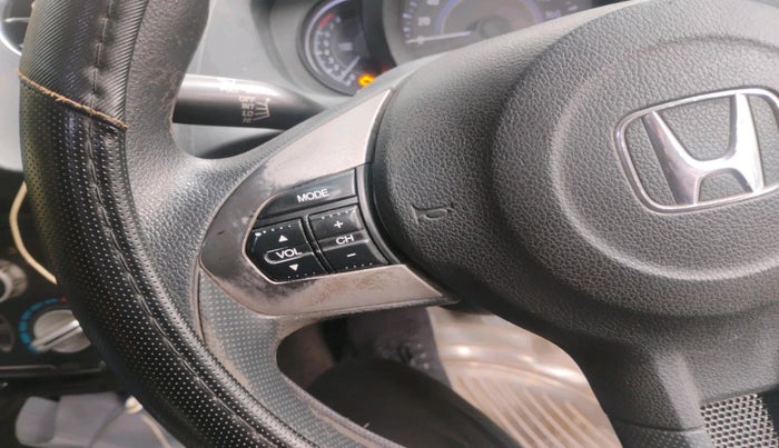2015 Honda Amaze 1.2L I-VTEC S, Petrol, Manual, 1,58,480 km, interior