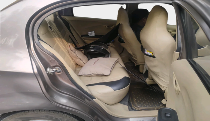 2015 Honda Amaze 1.2L I-VTEC S, Petrol, Manual, 1,58,480 km, interior