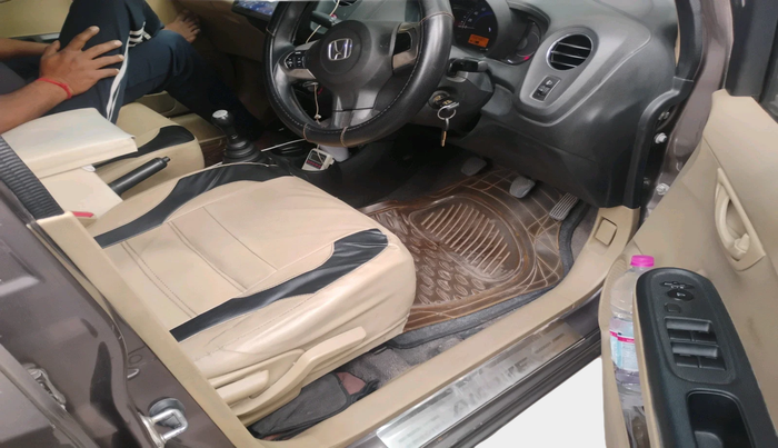 2015 Honda Amaze 1.2L I-VTEC S, Petrol, Manual, 1,58,480 km, interior