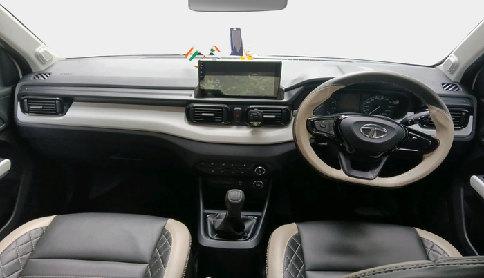 2023 Tata PUNCH PURE MT, Petrol, Manual, 15,098 km, interior